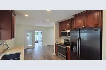 7920 George Washington Lane, Tampa, FL 33637 - Photo 13