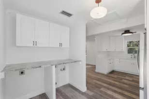 5124 19th St N, Saint Petersburg, FL 33714 - Photo 11