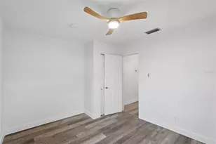 5124 19th St N, Saint Petersburg, FL 33714 - Photo 17