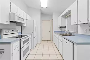 13618 SE 51st Ave, Summerfield, FL 34491 - Photo 5