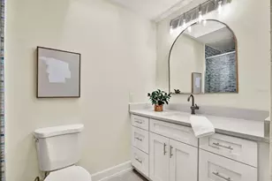 594 Boca Ciega Point Blvd N, Saint Petersburg, FL 33708 - Photo 21