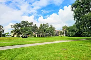 9490 Harbor Greens Way, Seminole, FL 33776 - Photo 41