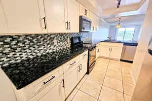 9490 Harbor Greens Way, Seminole, FL 33776 - Photo 7