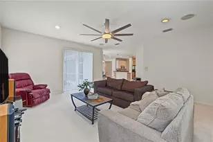 915 Lake Thomas Ln, Lutz, FL 33548 - Photo 11