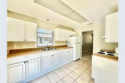 625 Wildwood Way, Clearwater, FL 33756 - Photo 7