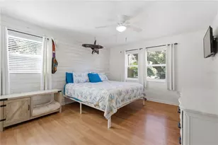 2015 Park St N, Saint Petersburg, FL 33710 - Photo 19