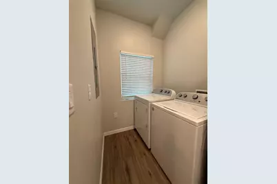 1935 Oxnard Court, Tampa, FL 33612 - Photo 11