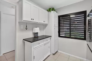 1800 Mariner Dr, Tarpon Springs, FL 34689 - Photo 11