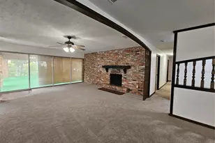 1302 Rustlewood Dr, Brandon, FL 33510 - Photo 3