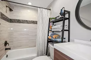 6495 Shoreline Dr, Saint Petersburg, FL 33708 - Photo 43