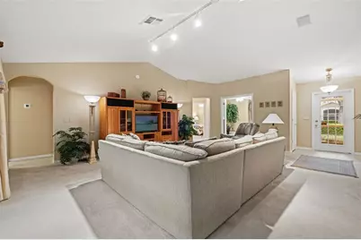 10628 Collar Drive, San Antonio, FL 33576 - Photo 9