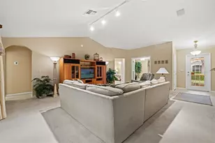 10628 Collar Dr, San Antonio, FL 33576 - Photo 9