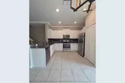 9659 Pembrooke Pines Drive, Sun City Center, FL 33573 - Photo 3