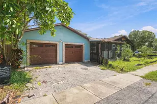 733 58th Ave NE, Saint Petersburg, FL 33703 - Photo 3