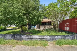 733 58th Ave NE, Saint Petersburg, FL 33703 - Photo 7