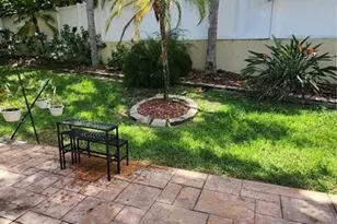 642 Spring Lake Cir, Tarpon Springs, FL 34688 - Photo 29