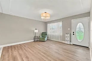 9727 Groveland St, Seminole, FL 33772 - Photo 5