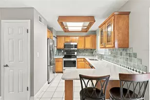 9727 Groveland St, Seminole, FL 33772 - Photo 9