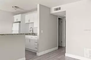9105 W Hillsborough Ave, Tampa, FL 33615 - Photo 11