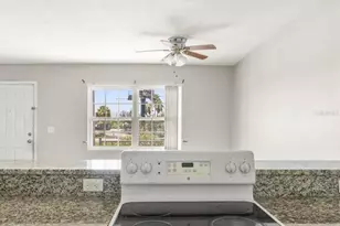 9105 W Hillsborough Ave, Tampa, FL 33615 - Photo 15