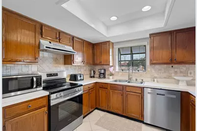 413 Hammock Pine Boulevard #413, Clearwater, FL 33761 - Photo 3