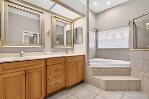 725 Citrus Wood Ln, Valrico, FL 33594 - Photo 51