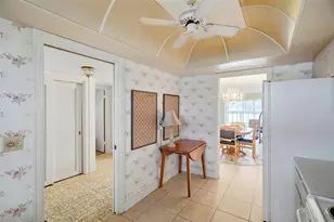 131 Bluff View Dr, Belleair Bluffs, FL 33770 - Photo 9