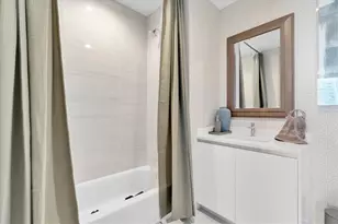 400 Central Ave, Saint Petersburg, FL 33701 - Photo 29