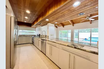 2328 Fern Place, Tampa, FL 33604 - Photo 9