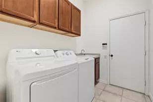 2126 Blue Beech Ct, New Port Richey, FL 34655 - Photo 37