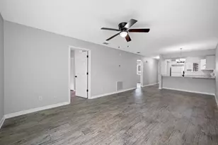 39132 County Road 54, Zephyrhills, FL 33542 - Photo 13
