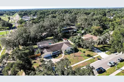 519 Oakhurst Street, Brandon, FL 33511 - Photo 3