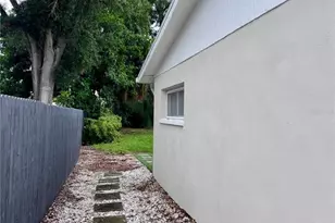 3701 Shore Acres Blvd NE, Saint Petersburg, FL 33703 - Photo 27