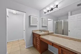 1708 Pond Lake Dr, Tampa, FL 33612 - Photo 35