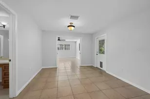 1708 Pond Lake Dr, Tampa, FL 33612 - Photo 25