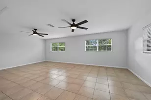 1708 Pond Lake Dr, Tampa, FL 33612 - Photo 29