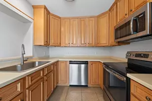 1708 Pond Lake Dr, Tampa, FL 33612 - Photo 21