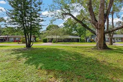 1708 Pond Lake Drive, Tampa, FL 33612 - Photo 67