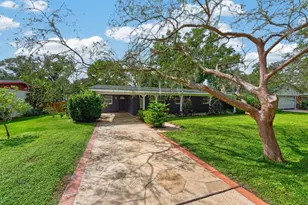 1708 Pond Lake Dr, Tampa, FL 33612 - Photo 71
