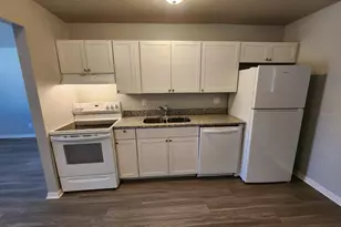 9563 Lynn Ln, Seminole, FL 33777 - Photo 5
