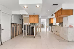 600 Shore Dr E, Oldsmar, FL 34677 - Photo 27