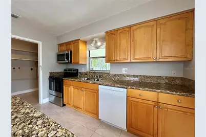 816 62nd Avenue NE, Saint Petersburg, FL 33702 - Photo 7