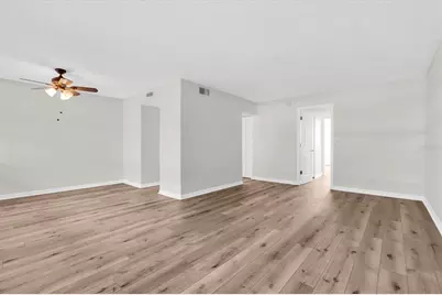 4885 1st Street NE #106, Saint Petersburg, FL 33703 - Photo 21
