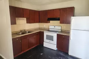 8306 N 13th St, Tampa, FL 33604 - Photo 3