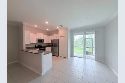 7058 Ripple Pond Loop, Zephyrhills, FL 33541 - Photo 3