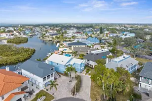 6029 Bayway Ct, New Port Richey, FL 34652 - Photo 3