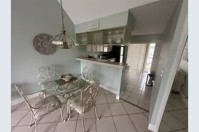 4805 Sunnybrook Drive #26, New Port Richey, FL 34653 - Photo 9