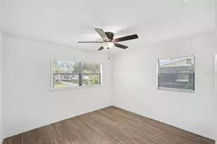 2433 S Ramona Cir, Tampa, FL 33612 - Photo 11