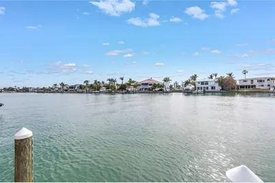 10128 Yacht Club Drive, Treasure Island, FL 33706 - Photo 61