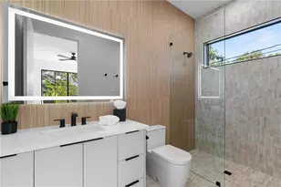1009 W Coral St, Tampa, FL 33602 - Photo 7